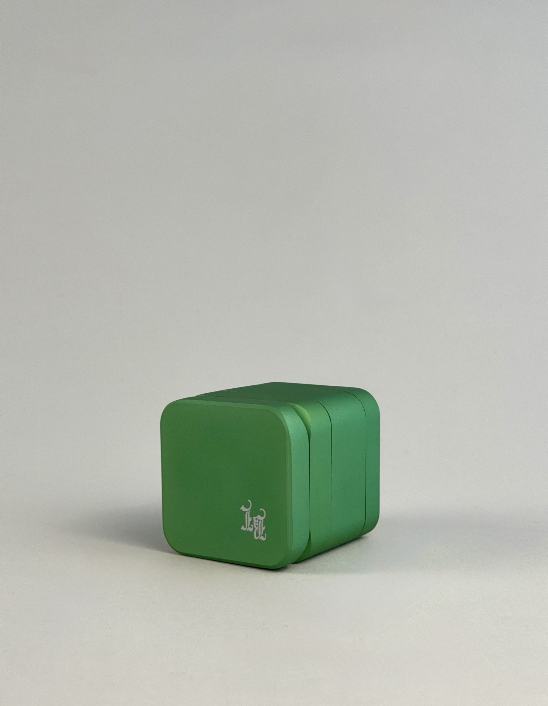 JF Cube Metal Grinder
