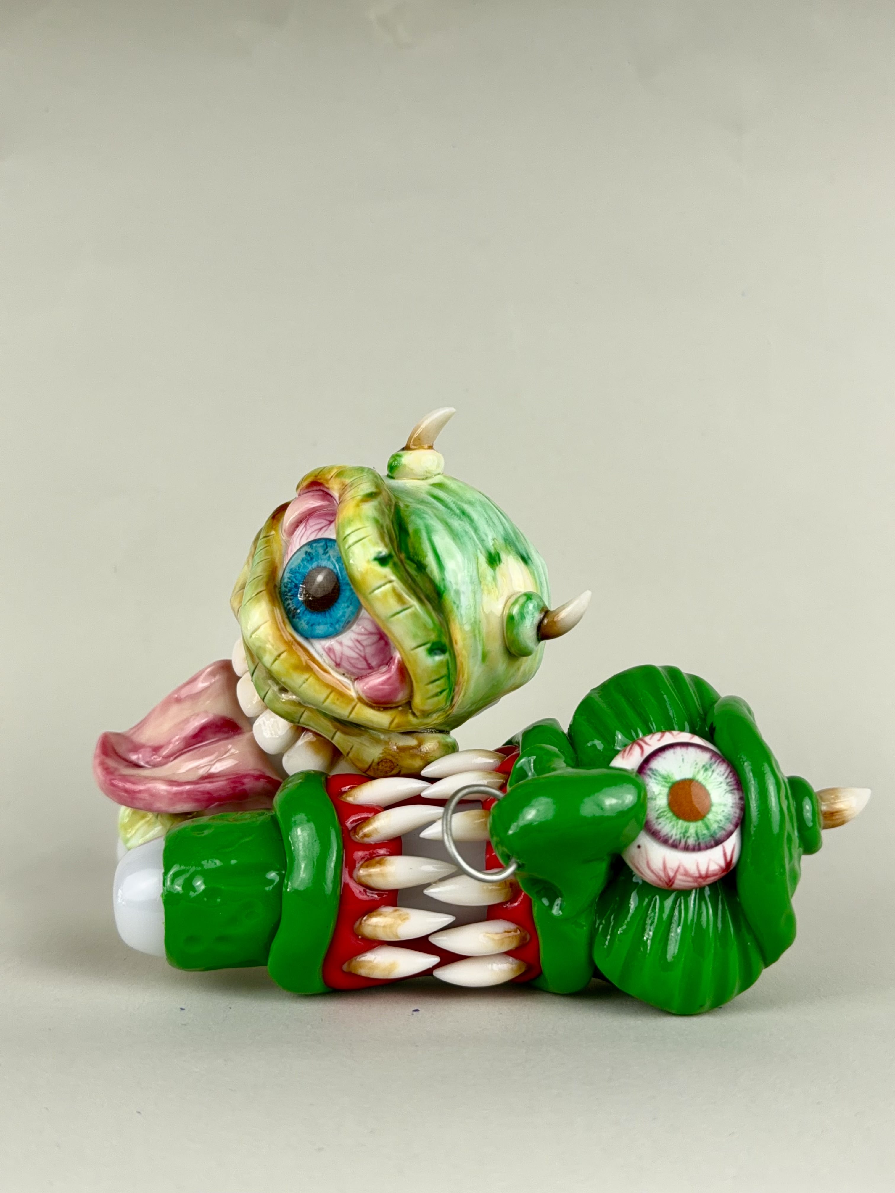 Monster Creature Hand Pipe